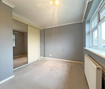 3 bedroom Terraced House to rent - Photo 6