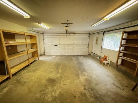 Spacious and Bright Three Bedrooms Plus Games Room (4th Bed) and Three Bathrooms - Photo 5