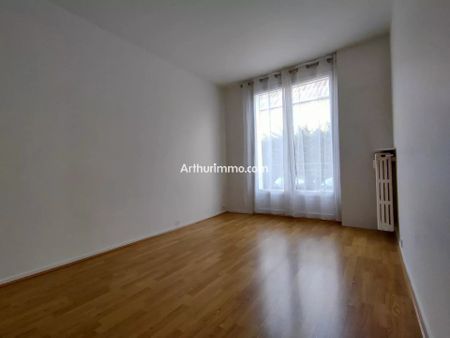 Location Appartement 2 pièces 42 m2 à Saint-Maur-des-Fossés - Photo 2