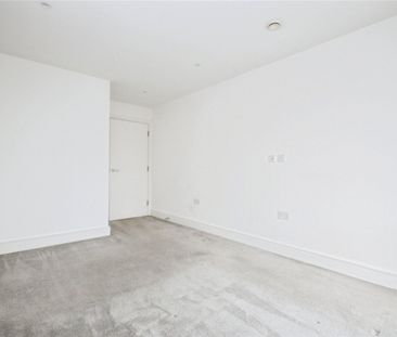 Gaumont Place, London, SW2 4GB - Photo 6