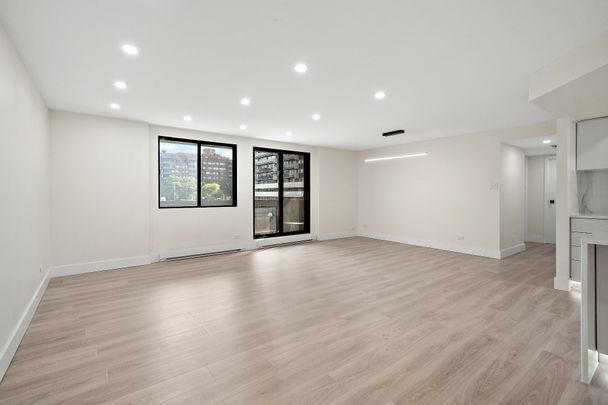 6785 Crois. Korczak, apt. 205 - Photo 1