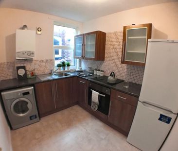 2 bedroom flat to rent - Photo 6