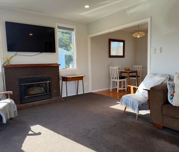 3-Bedroom Home in Prime Pakuranga Location - Photo 4