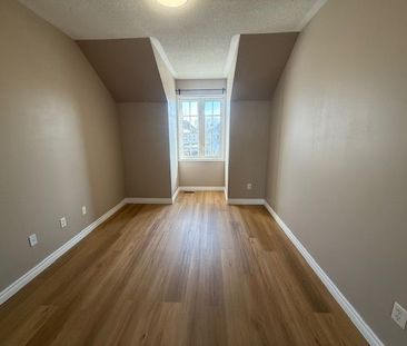 For Lease - 5923 Blue Spruce Avenue, Burlington, Ontario - Photo 4