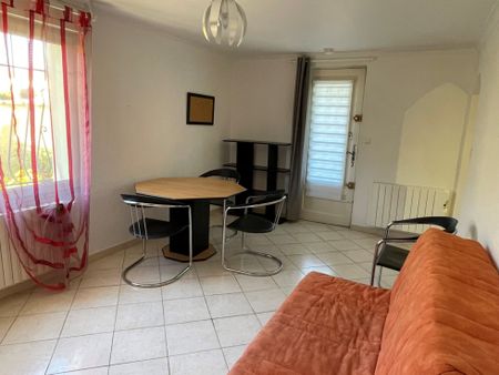 Studio 26 m² - 1 pièce - Nîmes (30000) - Photo 4