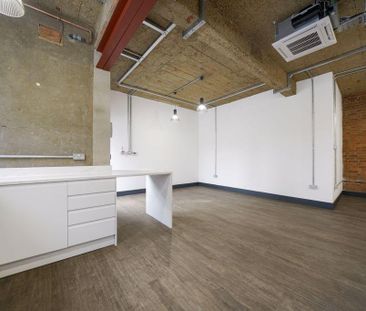 Studio to rent - Photo 6