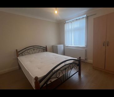 Room in a Shared House, Kimberley Avenue, SE15 - Photo 2