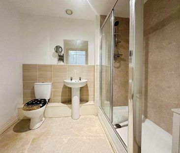2 bedroom apartment to rent - Photo 4