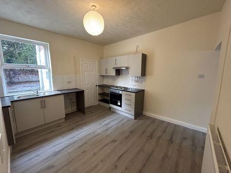 3 bedroom property to rent - Photo 5