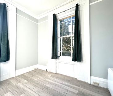 Kings Road, Reading Kings Road, Reading - Photo 1