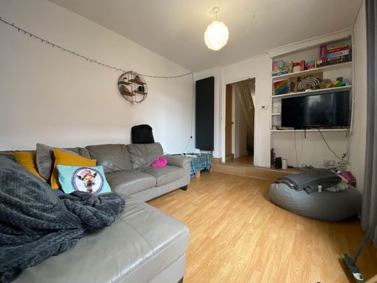 Dogfield street, Cathays - Photo 1