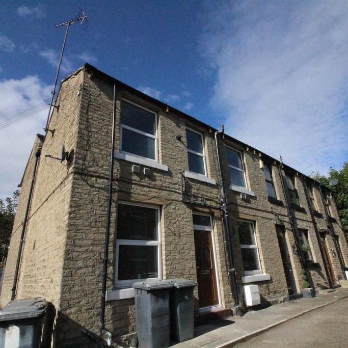 2 bedroom terraced house to rent - Photo 1