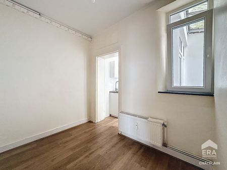 ETTERBEEK - 45M² 1-BEDROOM APARTMENT + REAR COURTYARD - Photo 2