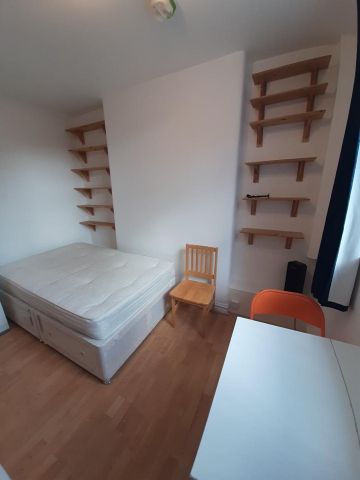 Studio Flat, London, SW1V - Photo 5