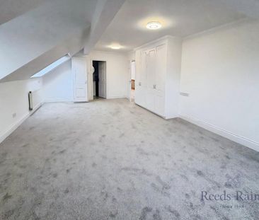 3 bedroom apartment to rent - Photo 3