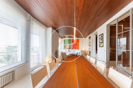 Apartment for rent on Ronda General Mitre - Photo 3