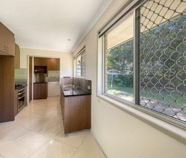 Charming & Convenient Family Home in Leafy Chapel Hill - Photo 5