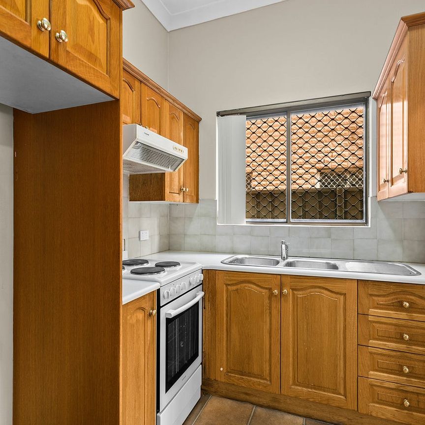 Modern 1-Bedroom Granny Flat in Prime Brighton-Le-Sands Location - Photo 1