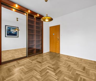 Przestronny, klimatyczny apartament na Ursynowie - Zdjęcie 6