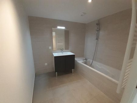 Location Appartement 3 pièces 60m² RUMILLY 74150 - Photo 3