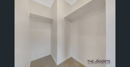 Beautiful Home in the Heart of Thornhill Park - Photo 4