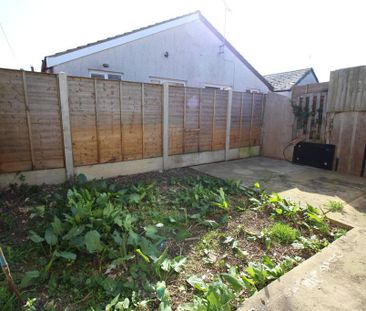 1 bedroom bungalow to rent - Photo 2