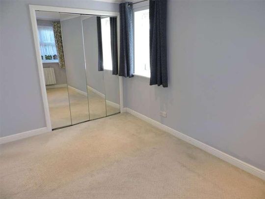 Quebec Close, Eastbourne, BN23 - Photo 1