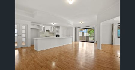 Coastal Charm in Wannanup – Spacious Family Living - Photo 2