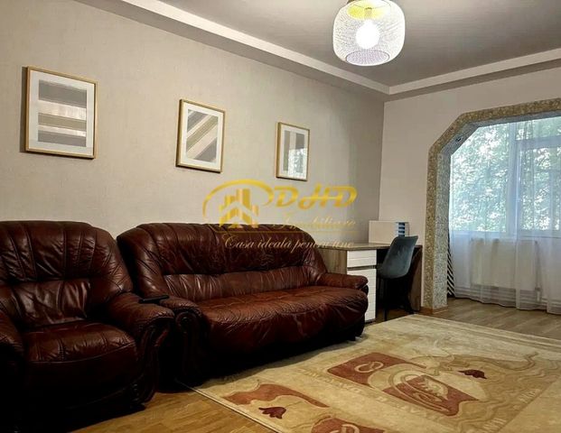 Apartament 3 camere - Fotografie 1