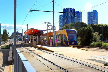 Southport Broadwater Jewel in the Crown Studio! - Photo 2