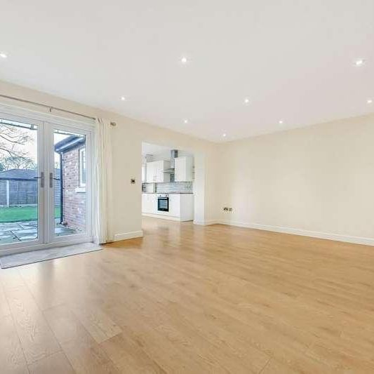 Rope Lane, Shavington, Crewe, CW2 - Photo 1