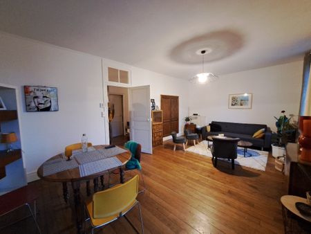 Location Appartement 4 pièces 89m² - Photo 2