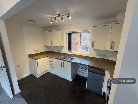 2 bedroom flat to rent - Photo 2