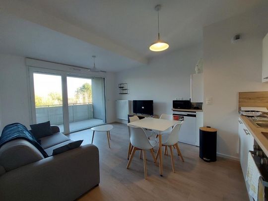 Location Appartement 2 pièces Meublé 39m² BIHOREL 76420 - Photo 1