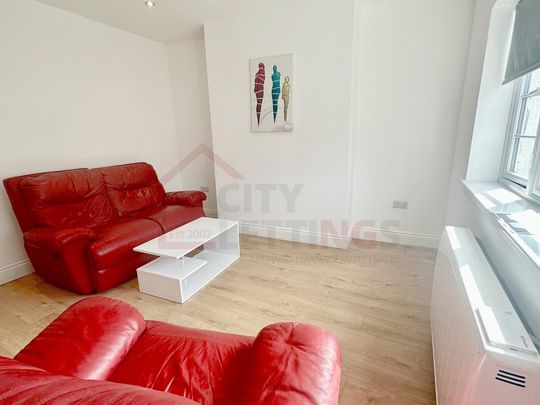 2 bedroom flat to rent - Photo 1