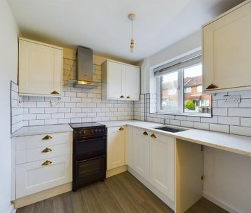 2 bedroom terraced house to rent - Photo 3