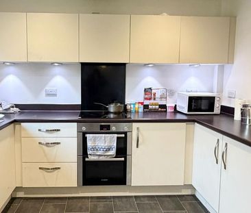 1 bedroom in a house share to rent - Photo 5