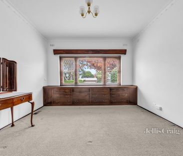 1 Venice Street, Box Hill South - Photo 1