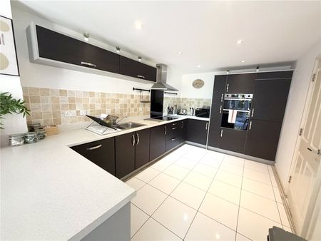 4 bedroom house to rent - Photo 4