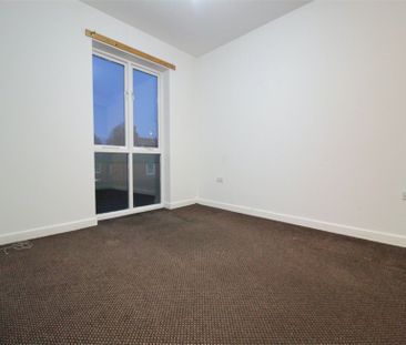 1 Bedroom Apartment To Let - Photo 4