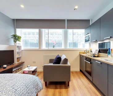 Studio to rent - Photo 1