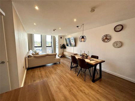 2 bedroom apartment to rent - Photo 4