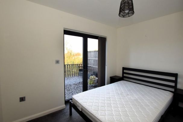 2 bedroom detached house to rent - Photo 1
