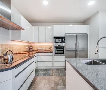 5 bedroom luxury Villa for rent in Marbella, Spain - Photo 5