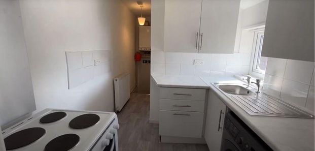 3 bedroom flat to rent - Photo 1