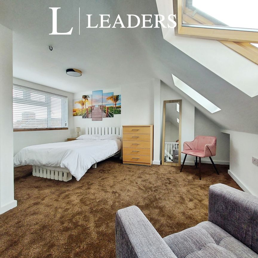 1 bedroom room to rent Hedingham Road, Dagenham, RM8 - Photo 1