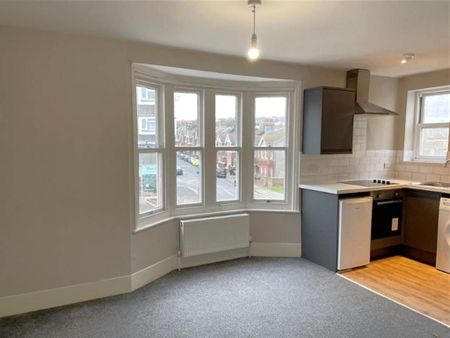 1 bedroom flat to rent - Photo 4