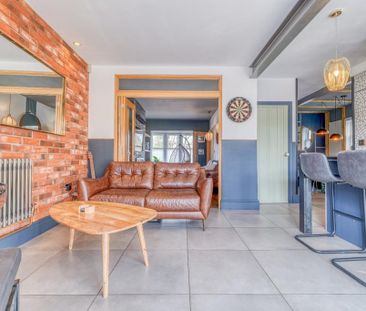 4 bedroom detached house to rent - Photo 5