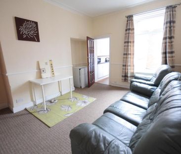 4 bedroom house to rent - Photo 1