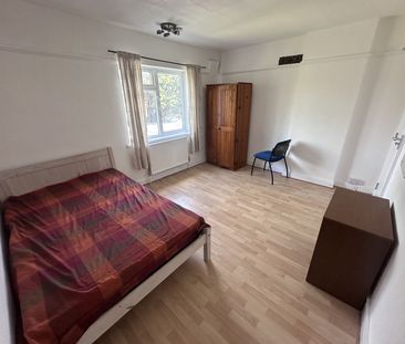 New Malden, KT3 5JS (House Share) - Photo 5